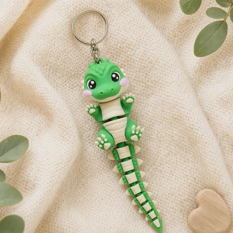 Crocodile Keychain Movable | Articulated Flexi 3D Print Green | Gift for Animal Lovers image 6