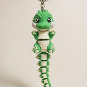 Crocodile Keychain Movable | Articulated Flexi 3D Print Green | Gift for Animal Lovers image 8