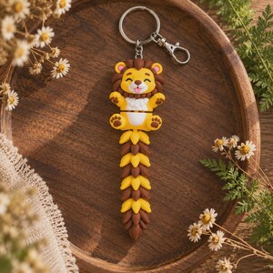 Lion Flexi Keychain | Movable Mane | 3D Printed Gift image 4