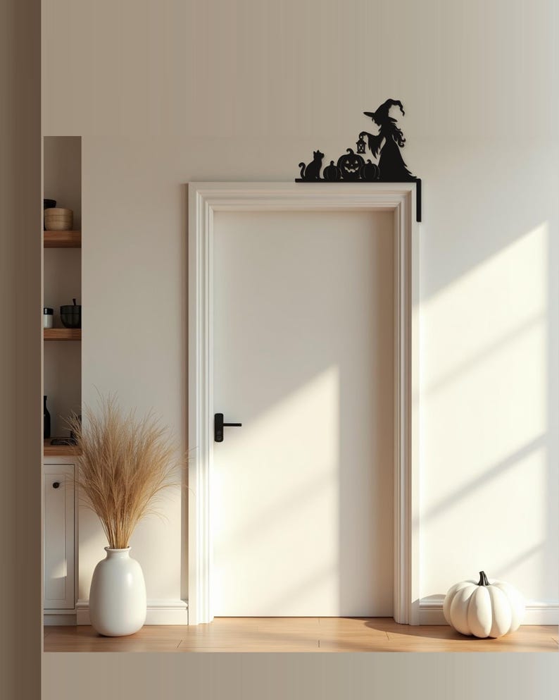 Halloween Door Decor Witch with Pumpkins & Lantern | Black Spooky Decoration (20x20cm) image 6