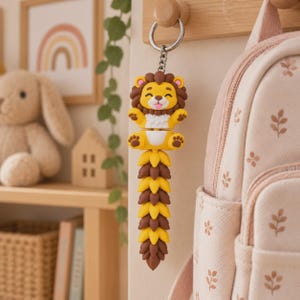 Lion Flexi Keychain | Movable Mane | 3D Printed Gift image 7