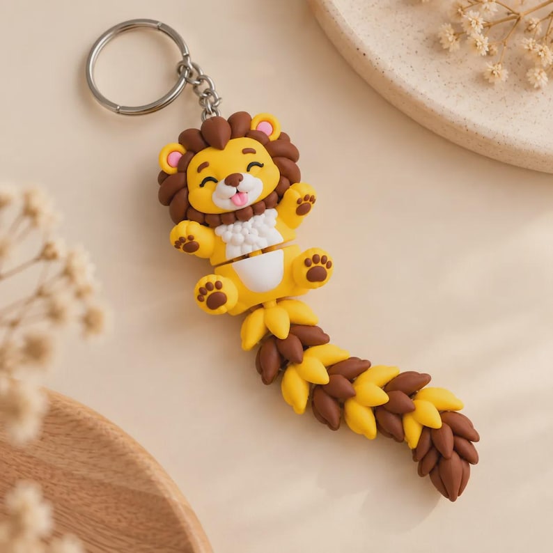 Lion Flexi Keychain | Movable Mane | 3D Printed Gift image 5