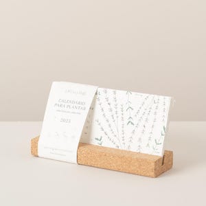 Calendário plantável 2027 feito em papel com sementes: sustentável e ecológico, para plantar uma folha de cada mês