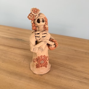 Catrina Clay Statue with Embroidered Flowers • Frida Catrina Statue • Atzompa Catrina • Día de los Muertos • Day of the Dead Statue