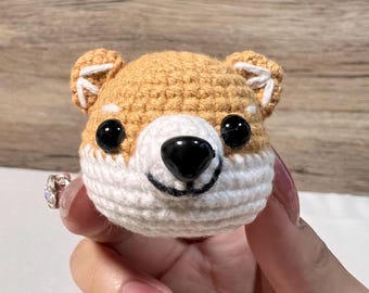 Regalo hecho a mano, peluche de perro de ganchillo, cachorro de amigurumi, peluche de Corgi, llavero, abalorio para bolso, decoración del hogar, bonito regalo de cumpleaños para el día de San Valentín, regalo para