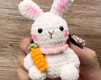 Conejito de peluche de ganchillo hecho a mano, conejo amigurumi, lindo llavero para decoración del hogar, abalorio para bolso, regalo de San Valentín para novia, juguete para niña