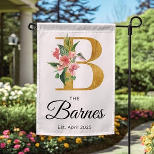 Garden Flag Personalized Family Name Yard Sign Summer Outdoor Decor House Warming Gift Personalized House Banner Custom Family Monogram Sign