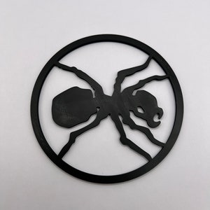 Decorazione da parete Silhouette ispirata ai Prodigy / Logo The Ant / Diametro 13,5 cm / Stampato in 3D / Rave Culture