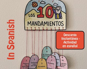 Puede incluir: Una actividad artesanal imprimible colorida para que los niños aprendan los 10 Mandamientos en español. La manualidad presenta un móvil colgante con 10 etiquetas coloridas, cada una con un mandamiento escrito en español.