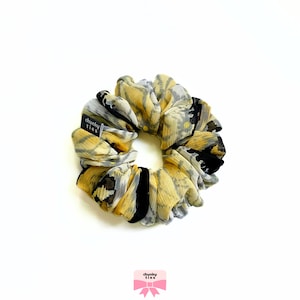 Unique Tiger Pattern on Sheer Fabric Scrunchie Hair Tie, Animal Print Scrunchy Hair Tie, Cutie Size Hair Scrunchie, Elegant Hair Accessories