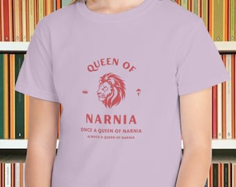 T-shirt Narnia pour enfants - Reine de Narnia | Chemise teinte en pièce couleurs confort jeunesse, chemise Narnia fille mignonne, livresque, chemise vers livre pour enfants