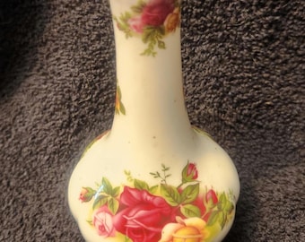 Royal Albert " Old Country Rose " 5 inch bud vase. Free shipping