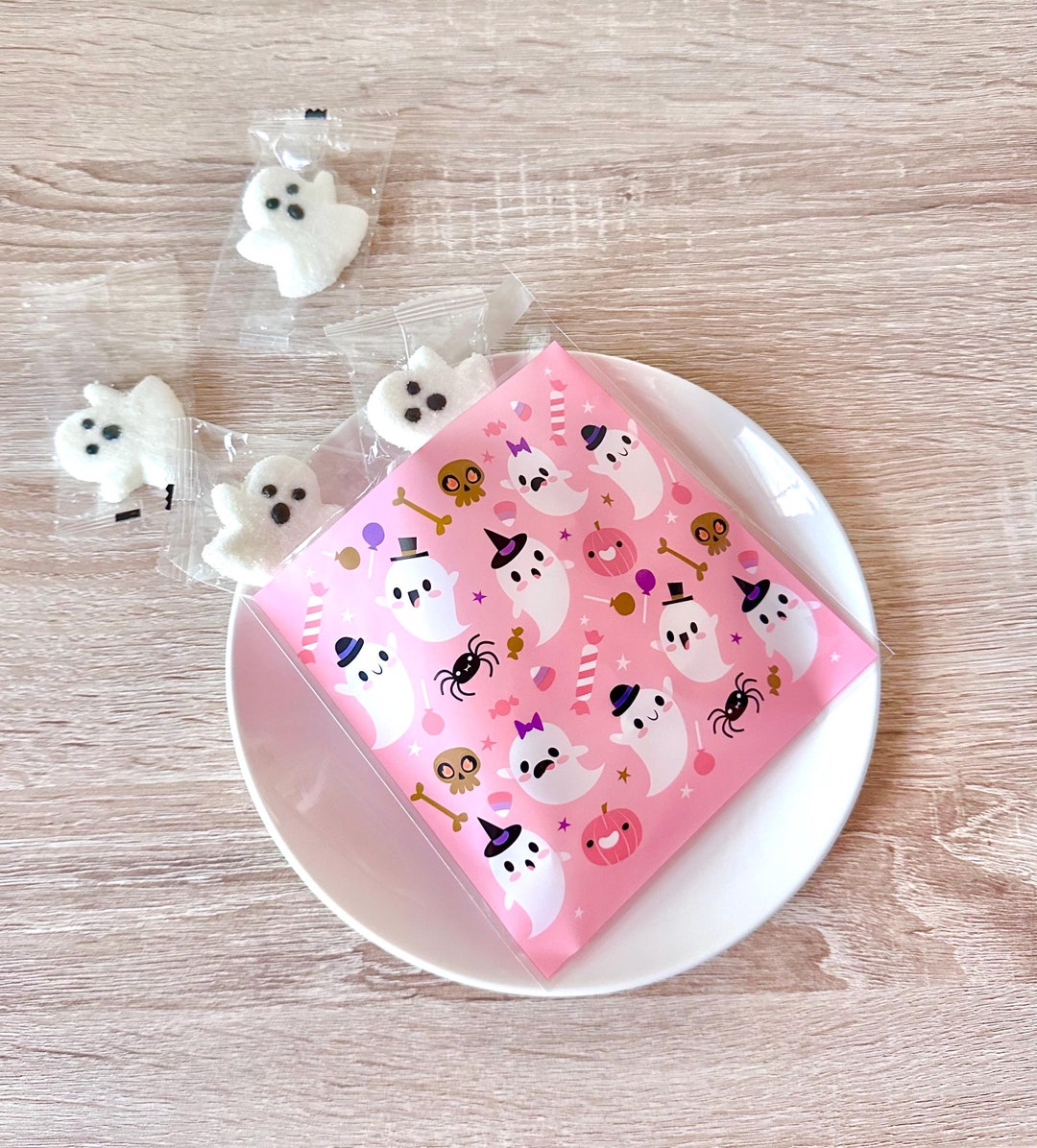Pink Ghost Halloween Self Seal Cello Party Favor Candy Bags