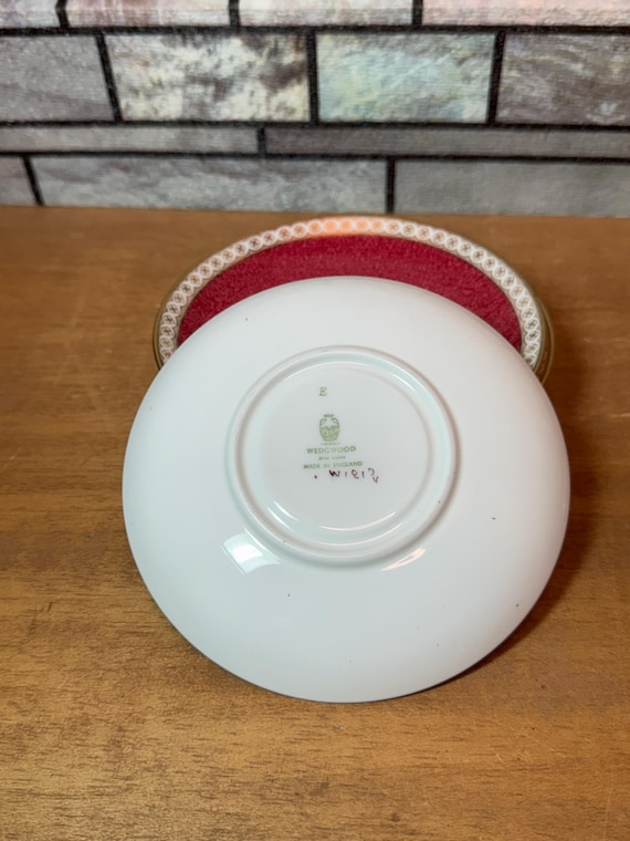 Wedgwood Ulander Powder Ruby Tea Cup Saucer: Gold Bone China