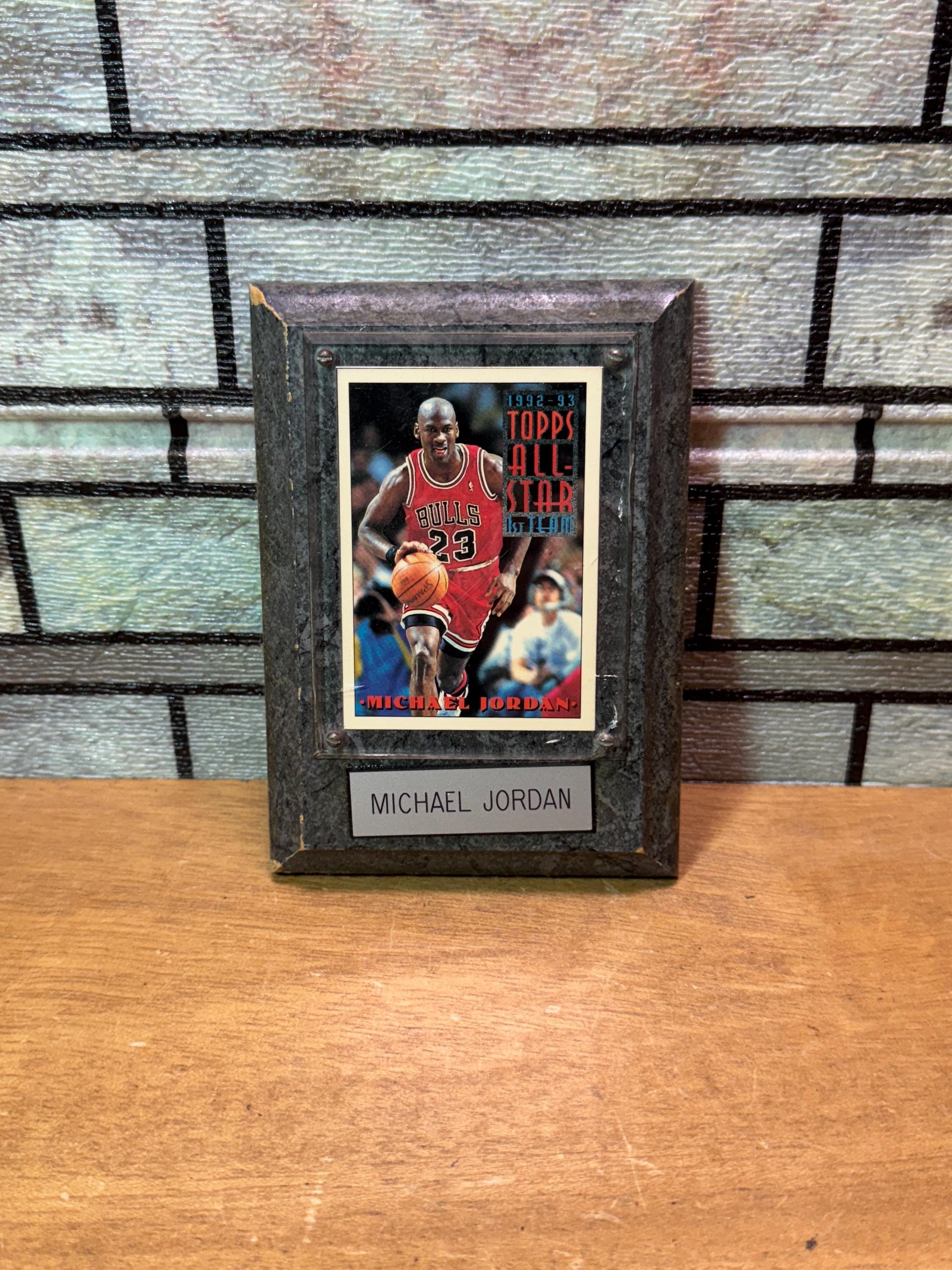 Michael Jordan 1992-1993 Topps All-star #101 W/ Wall Plaque, Free