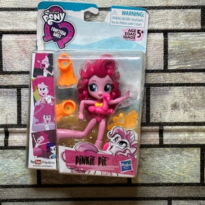My Little Pony Equestria Girls Minis Beach Pinkie Pie, We Ship Daily Insured