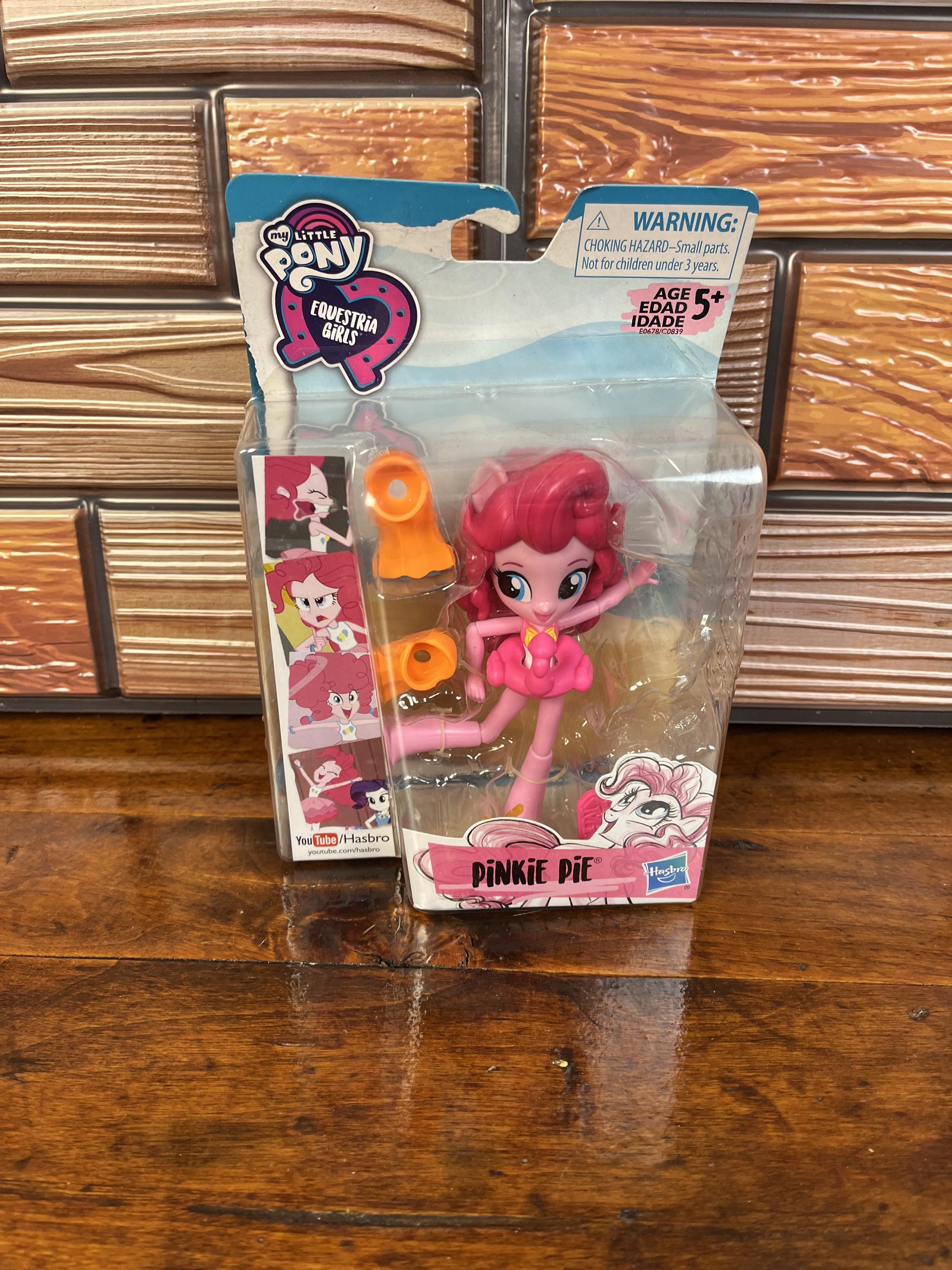 マイリトルポニー エクエストリア　ガールズ ピンキーパイ ビーチ　フィギュア My Little Pony Equestria Girls Minis Beach Pinkie Pie - SEALED! - Etsy