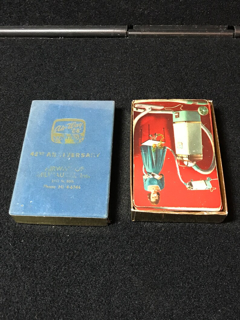 Cartas de jogo higienizadoras Air Way dos anos 1950 - VINTAGE Kitsch mulher engraçada a vácuo, QuikShip no mesmo dia imagem 3