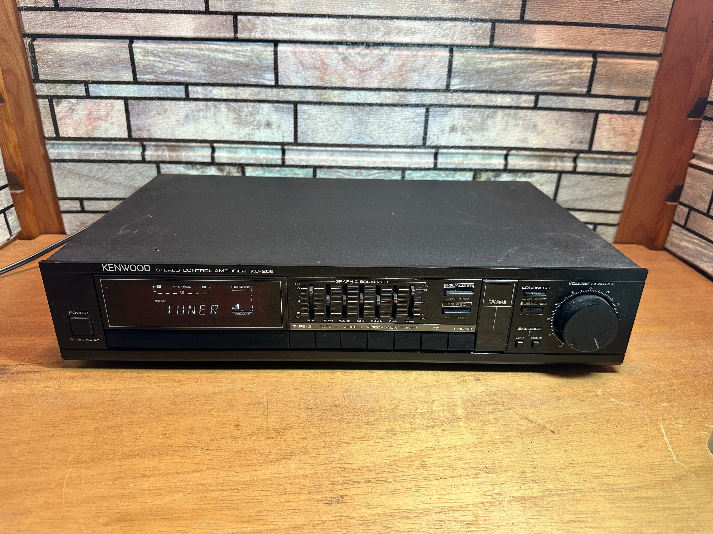 Kenwood KC-206 Stereo Control Amplifier EQ Equalizer Preamplifier