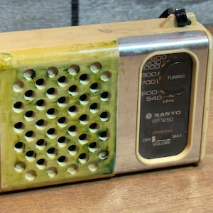 Sanyo RP 1250 Transistor AM Radio Vintage, Free Same Day QuikShip
