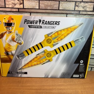 Power Rangers Lightning Collection Mighty Morphin Yellow Daggers, We Ship Daily USPS Insured