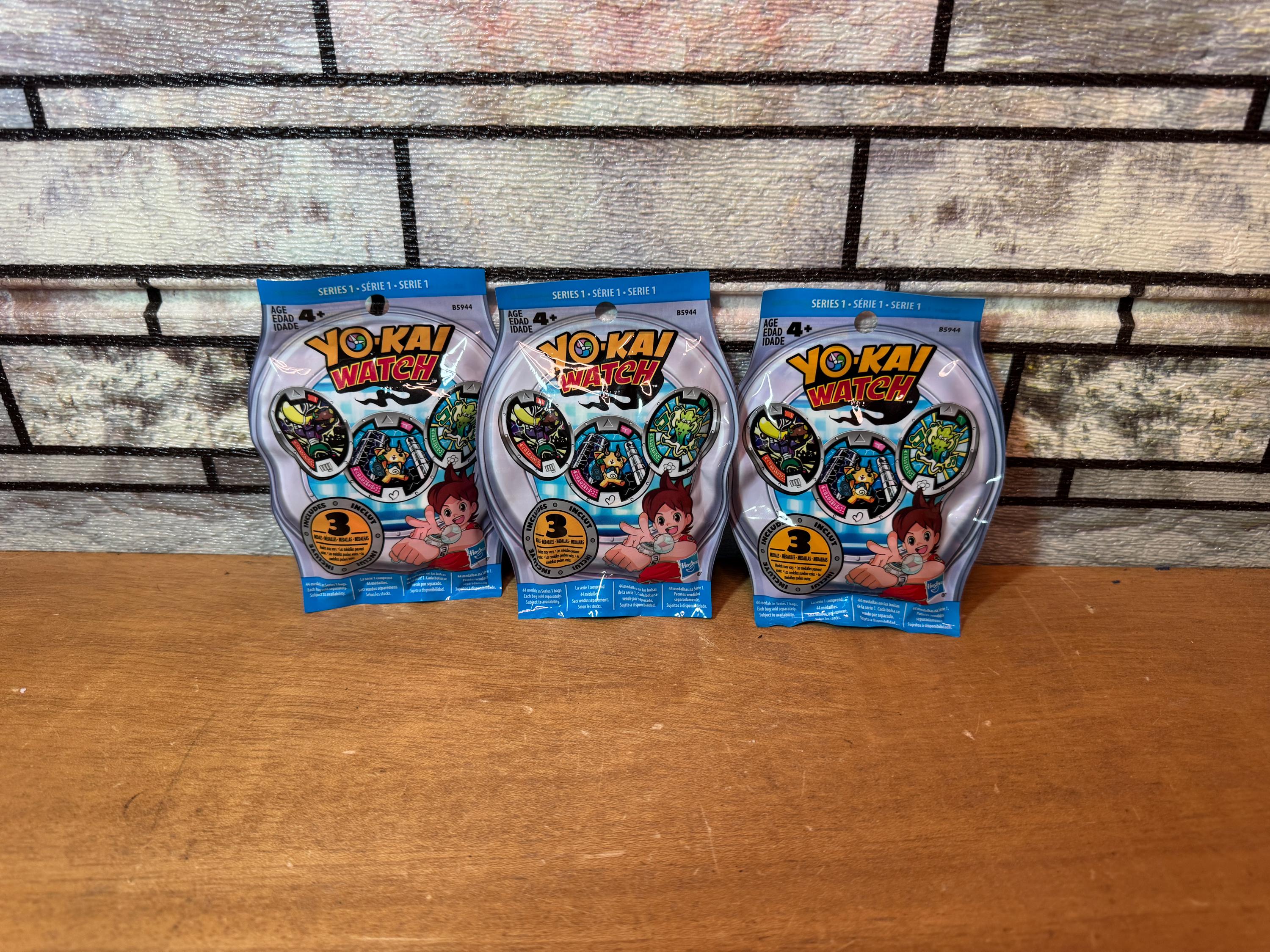 Yo Kai Watch Medals: Series 1 Sealed Mystery 3-pack - SEALED