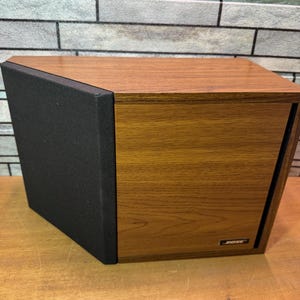 Bose 2.2 Direct Reflecting Bookshelf Speaker Right Only - 1990s