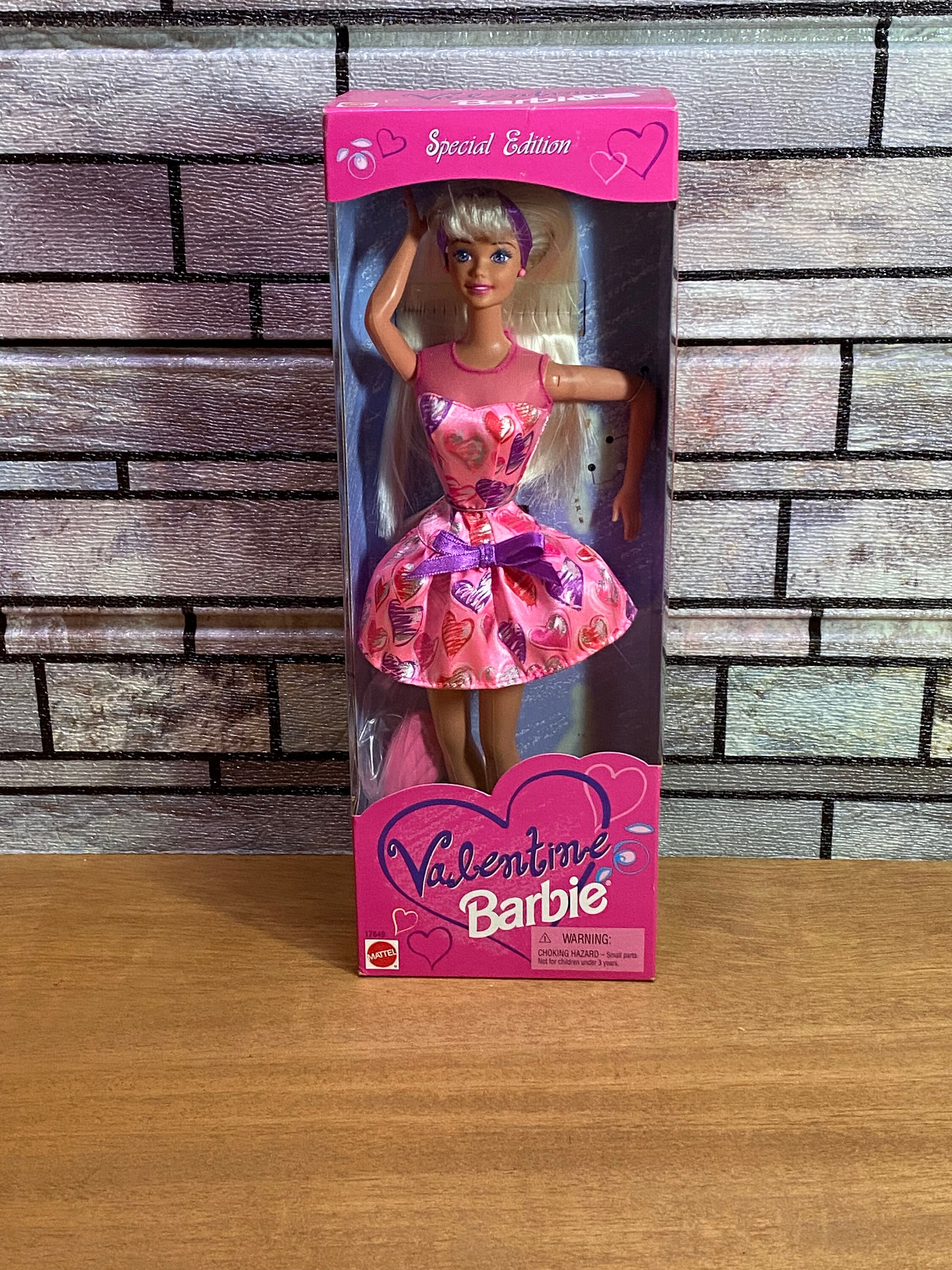 Special edition valentine barbie sale