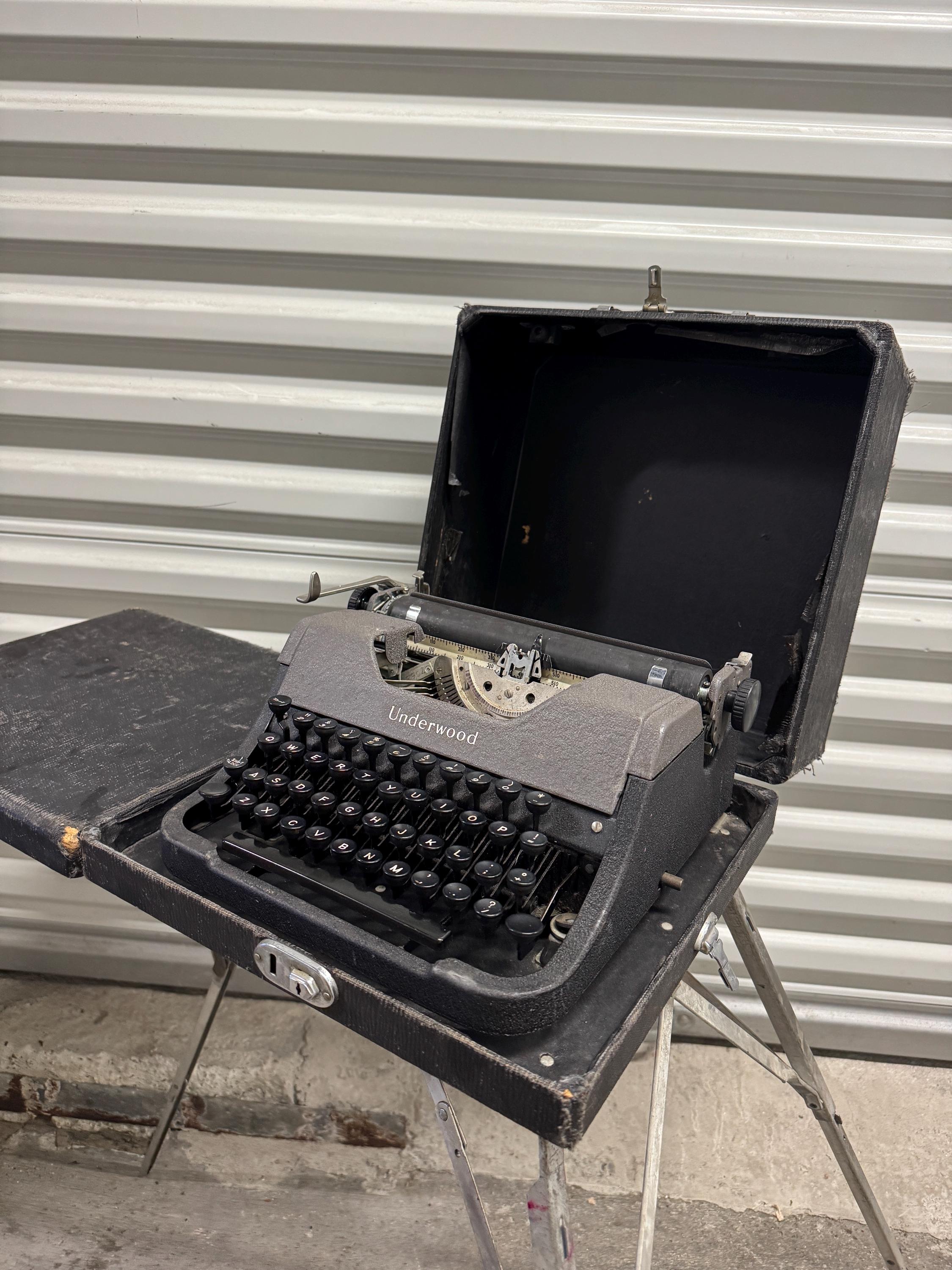 Antique Underwood Typewriter With Case - Etsy