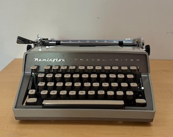 Vintage Retro Triumph Gabriele 12 Portable Typewriter, Perfection