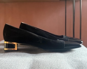 Vintage Bruno Magli Womens Black suede shoes 8 1/2 B