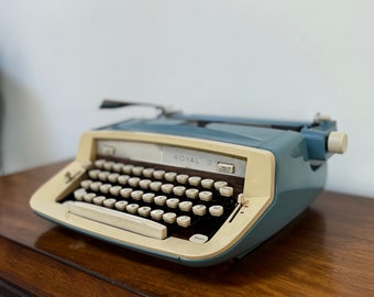 1970s Royal Sabre Typewriter