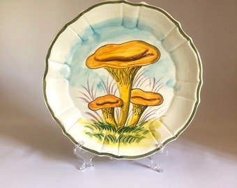 Exquisite Vintage Italian Ceramic Plate with Mushroom Design