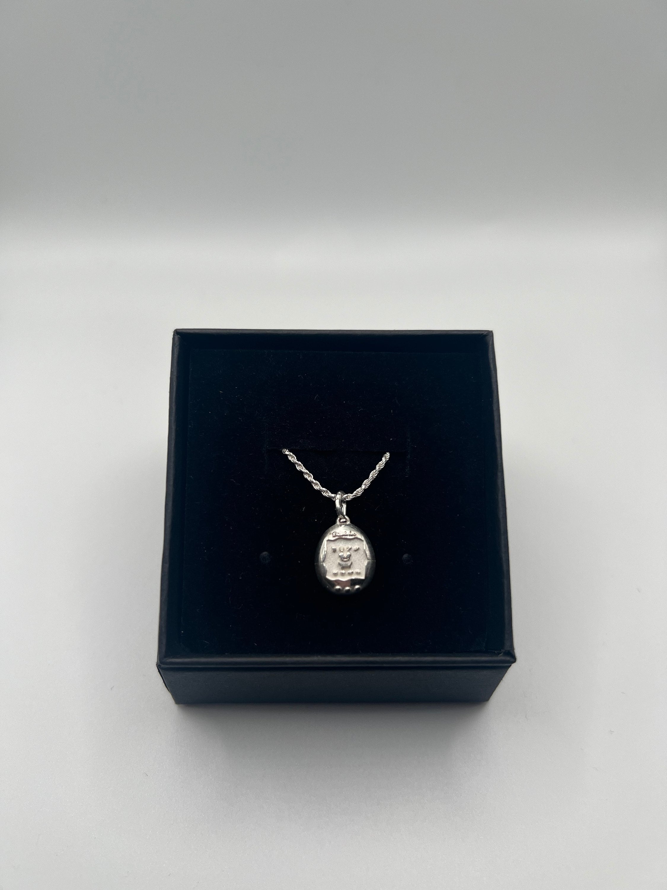 Uni silver deals pendant design