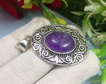 Sterlingzilveren hanger met natuurlijke amethist: sierlijke edelsteenketting
