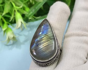 Labradorite Gemstone Ring: Handmade 925 Sterling Silver, Size 8.5