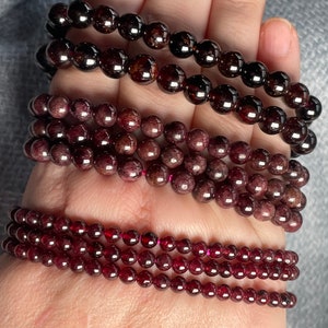 Garnet bracelet 4 mm, 6 mm, 8 mm or chips/ nuggets