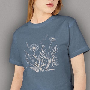 Flowers Shirt, Vintage Botanical T-shirt, Flower Person Shirt, Womens Nature T shirt, Garden Lover Tee, Floral Lover Gift, Butterflies Shirt