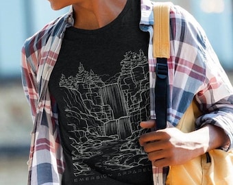 アウトドアキッズTシャツ、ユースネイチャーシャツ、アウトドアグラフィックTシャツ、ボーイズキャンプTシャツ、ガールズハイキングTシャツ、キッズ用アウトドアシャツ