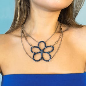 Blue Beaded Flower Necklace - Silver Layered Chain - Chunky Y2K Boho Jewelry