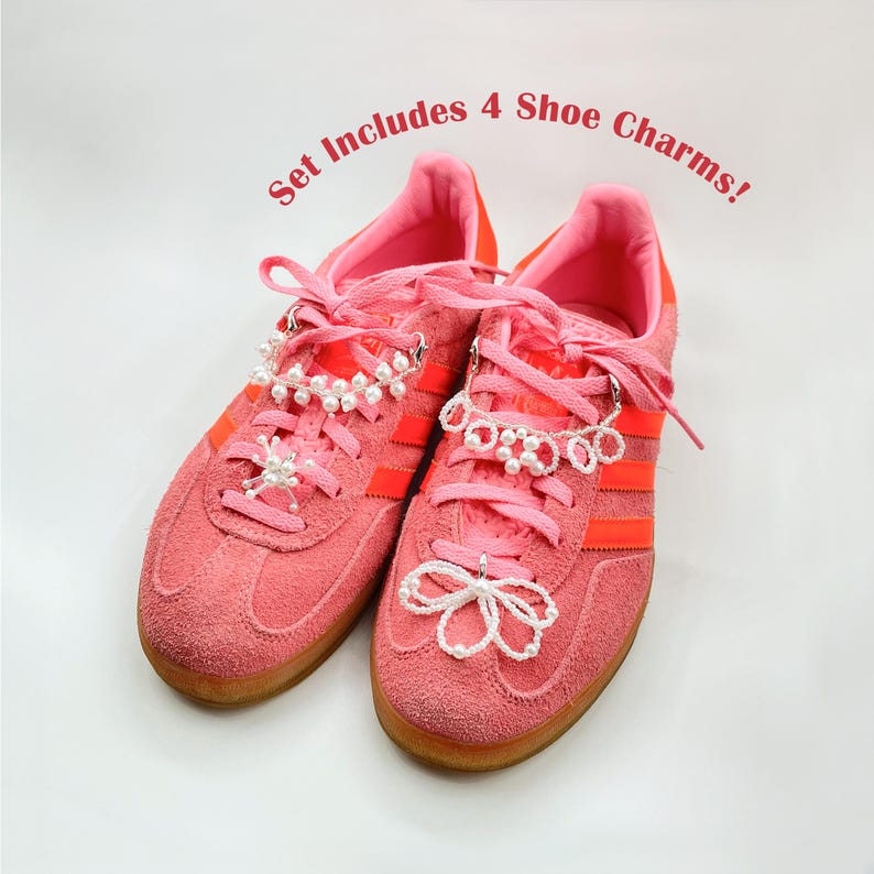 Pearl Shoe Lace Charm Set with White Tassels and Pearl Beads for Sneakers.