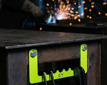 C-Clamp Hanger Green