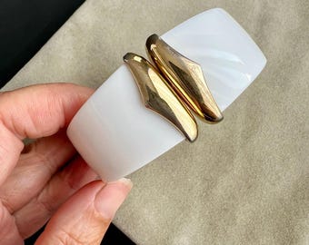 Monet white lucite Clamper Bracelet Mid-century jewelry Retro Jewelry Vintage 60s Hinged Bracelet Signed Gold Accent Chunky Jewelry Fashion