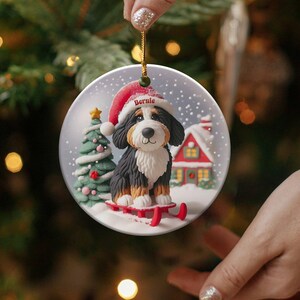 Bernedoodle-ornament, sneeuwbol-stijl met slee-ontwerp | Sublimatiekeramiek | 7,6 cm glanzend aandenken, dubbelzijdige kerstdecoratie afbeelding 9