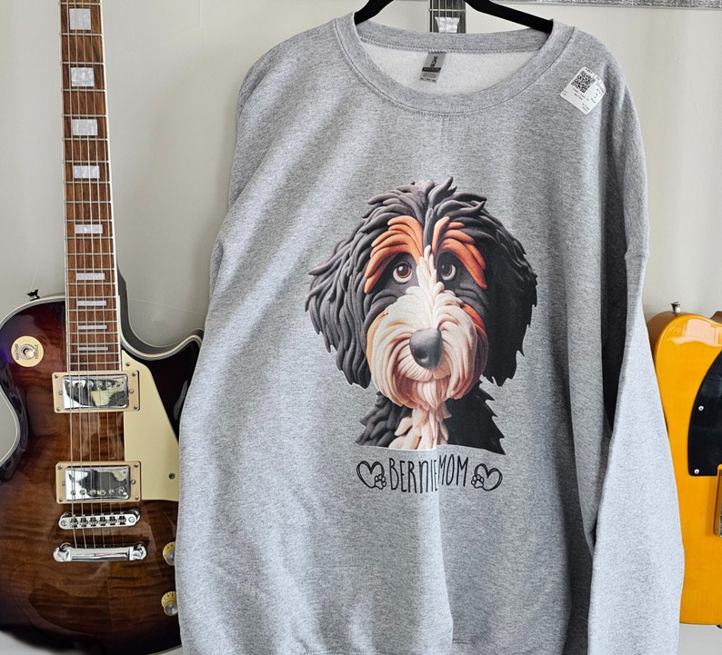 Bernedoodle Mom Sweatshirt - Personalized Sweatshirt with Your Dog name on it