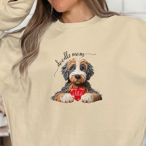 Sudadera personalizada para mamás de Bernedoodle, con el nombre del perro personalizado. imagen 8