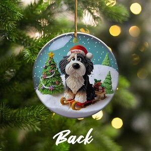Bernedoodle Sledding, Snow Globe Style Ornament | Ceramic | 3 Inch Personalized Double Sided Keepsake afbeelding 5