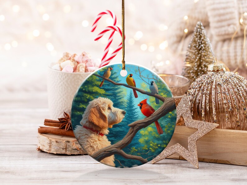Keramikornament mit Kardinal und Goldendoodle, Design im Ölgemälde-Stil, Geschenk für Kardinalliebhaber, Muttertag, Vogelliebhaber, Geschenk für Doodle-Mütter Bild 6