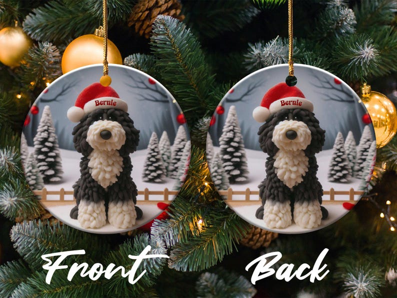 Enfeite de Bernedoodle, Lembrança de Cachorro com Gorro de Papai Noel | Cerâmica Dupla Face | Decoração Festiva para Árvore de Natal por Sublimação imagem 3