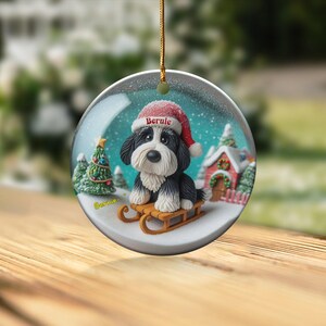 Ceramiczna ozdoba z motywem bernedoodle'a, dwustronna sublimacja | 7,5 cm ozdoba choinkowa | Pamiątkowy prezent dla miłośnika psów zdjęcie 6